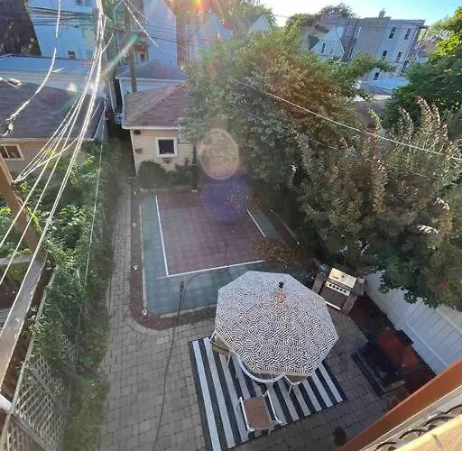 Apartment Irving Park Updated Vintage Unit 2-flat *