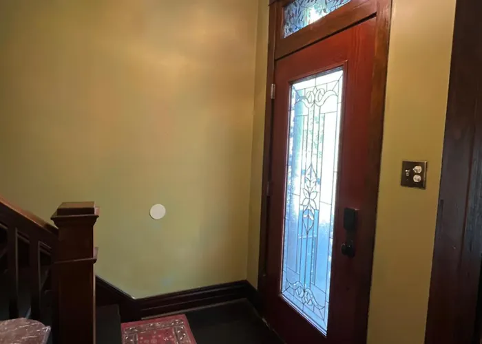 Classic Chicago Upstairs Apt Private Balcony * Chicago